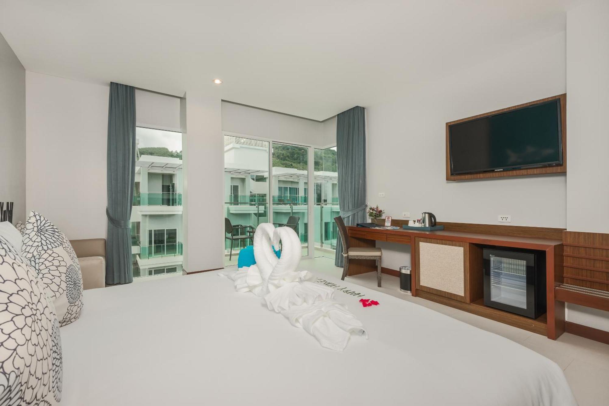 Fishermens Harbour Urban Resort - Sha Extra Plus Patong Exterior foto